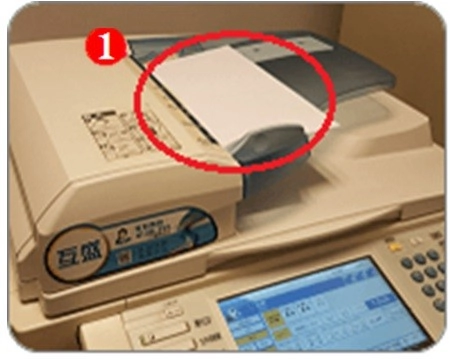 [ 影印 ] Q. 使用事務機的送稿機影印，文件卻出現黑線怎麼處理？